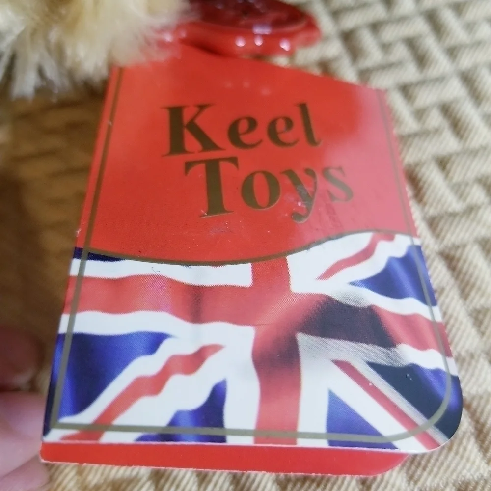 Nwt keel toys kindon guardsman bear plush